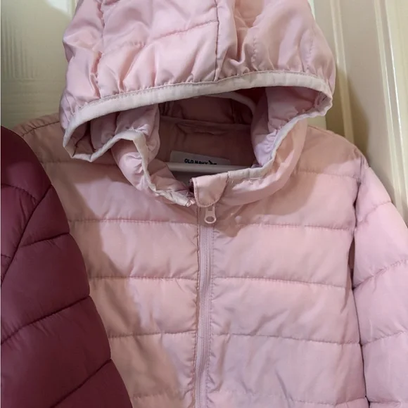 2 Old Navy Kids Puffer Jackets - Burgundy and Pink Water resistant  Size S 6-7 - Picture 4 of 14